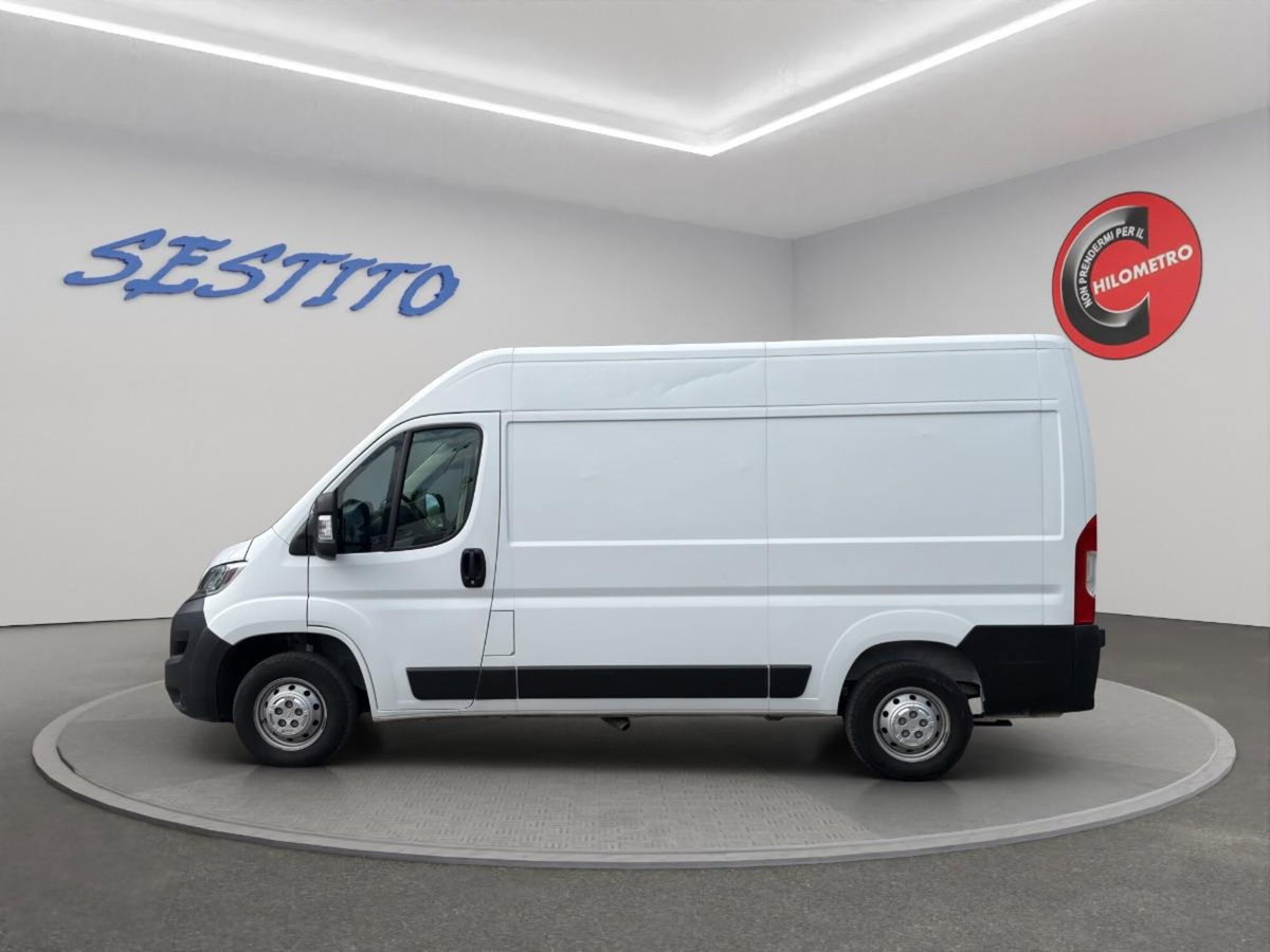 Opel Movano Furgone Heavy 35 L2H2 2.2 diesel 140cv S&S (4)
