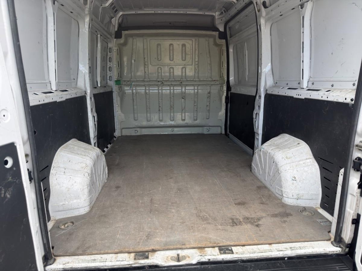 Opel Movano Furgone Heavy 35 L2H2 2.2 diesel 140cv S&S (6)