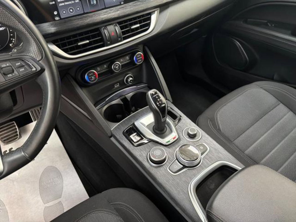 Alfa Romeo Stelvio Stelvio 2.2 Turbodiesel 190 CV AT8 Q4 Super Business (11)