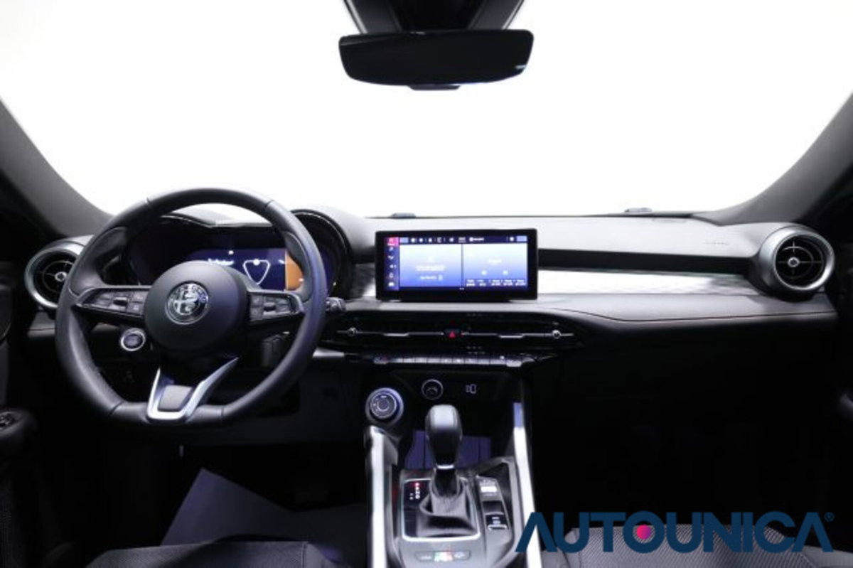 Alfa Romeo Tonale 1.3 phev Ti Q4 270cv at6 (10)