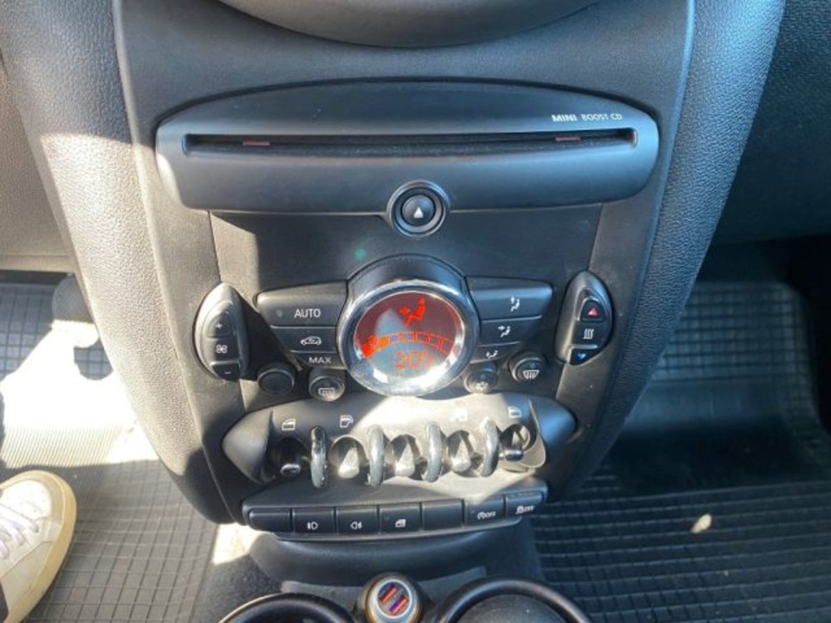 MINI Mini Countryman 1.6 Cooper D Countryman (13)
