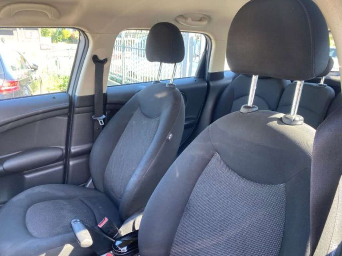 MINI Mini Countryman 1.6 Cooper D Countryman (16)