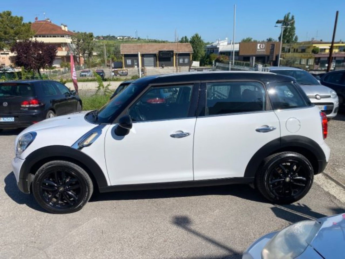 MINI Mini Countryman 1.6 Cooper D Countryman (8)