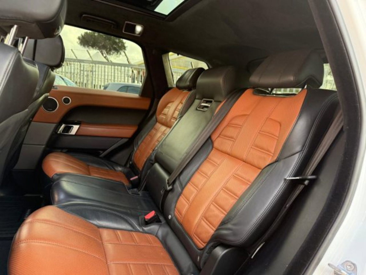Land Rover Range Rover Sport 4.4 SDV8 Autobiography (15)