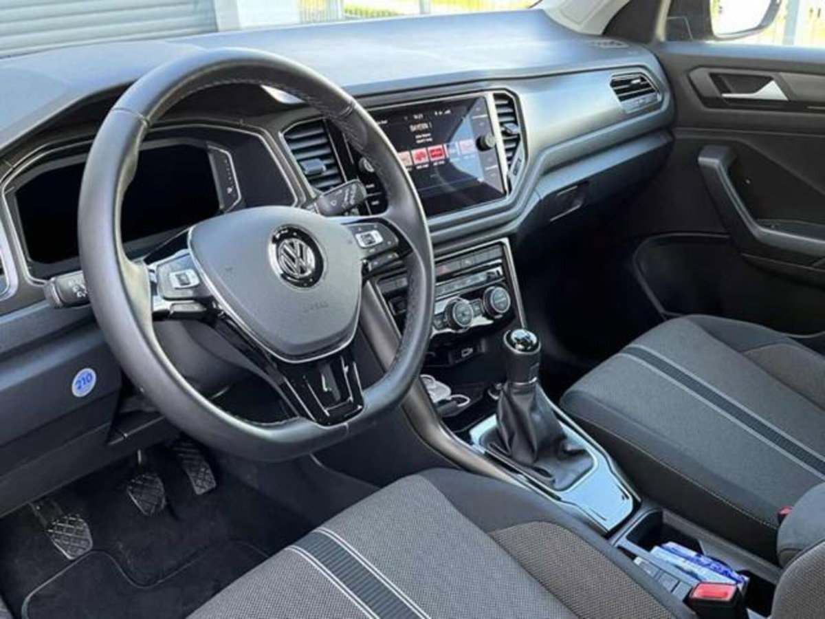 Volkswagen T-Roc 1.6 TDI SCR Advanced BlueMotion Technology (11)