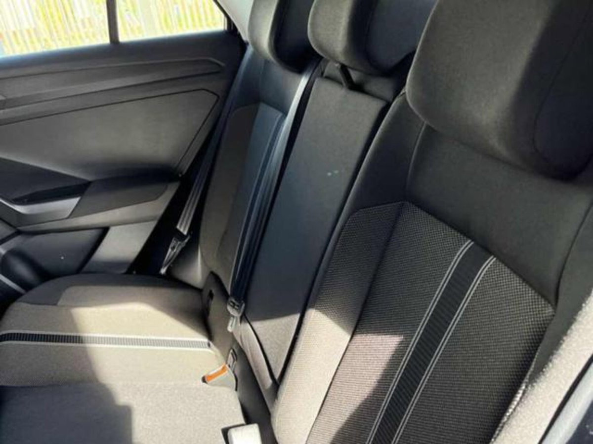 Volkswagen T-Roc 1.6 TDI SCR Advanced BlueMotion Technology (13)