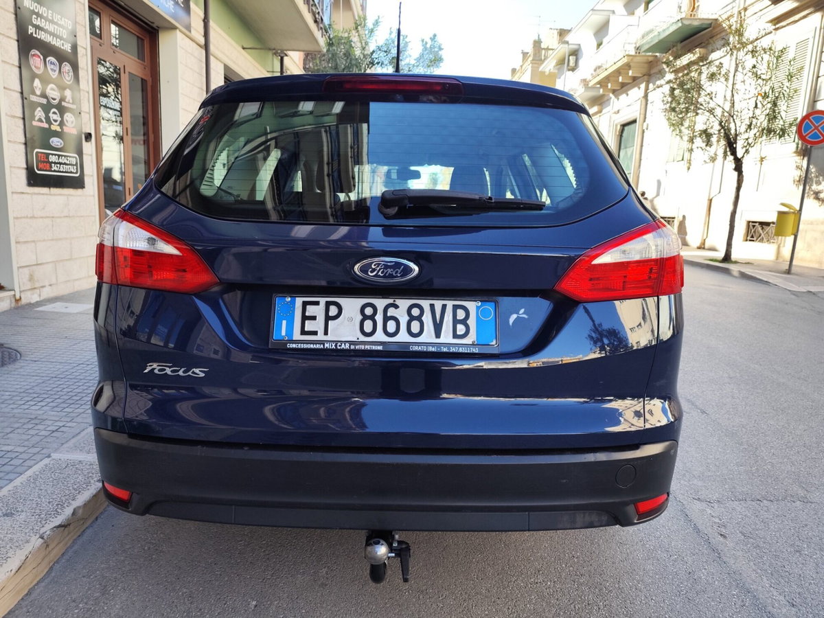 Ford Focus Station Wagon 1.6 TDCi 115 CV SW Titanium (10)