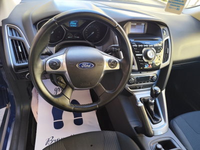 Ford Focus Station Wagon 1.6 TDCi 115 CV SW Titanium (18)