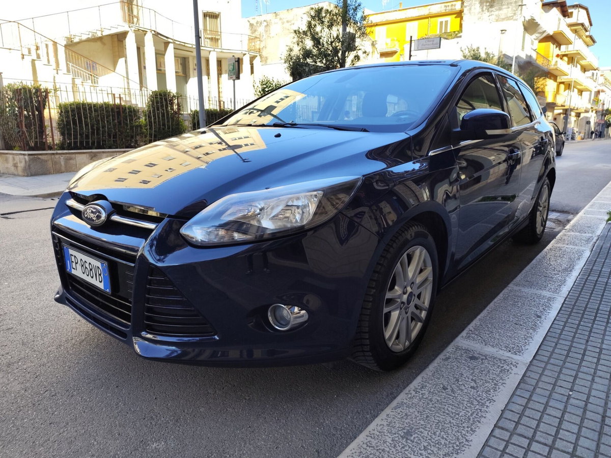 Ford Focus Station Wagon 1.6 TDCi 115 CV SW Titanium (5)