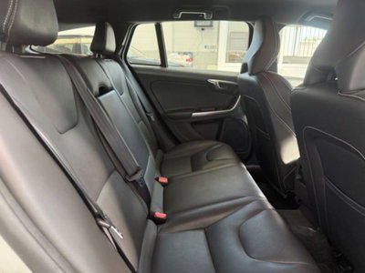 Volvo V60 D6 Twin Engine Geartronic Momentum (13)