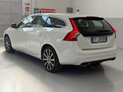 Volvo V60 D6 Twin Engine Geartronic Momentum (7)