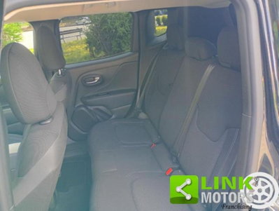 Jeep Renegade 1.3 T4 DDCT Limited (14)