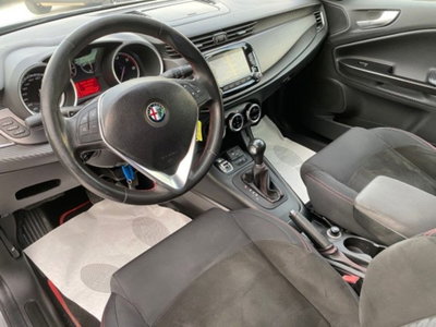 Alfa Romeo Giulietta 2.0 JTDm Super 175cv tct (7)