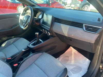 Renault Clio TCe 90 CV 5 porte Techno (9)