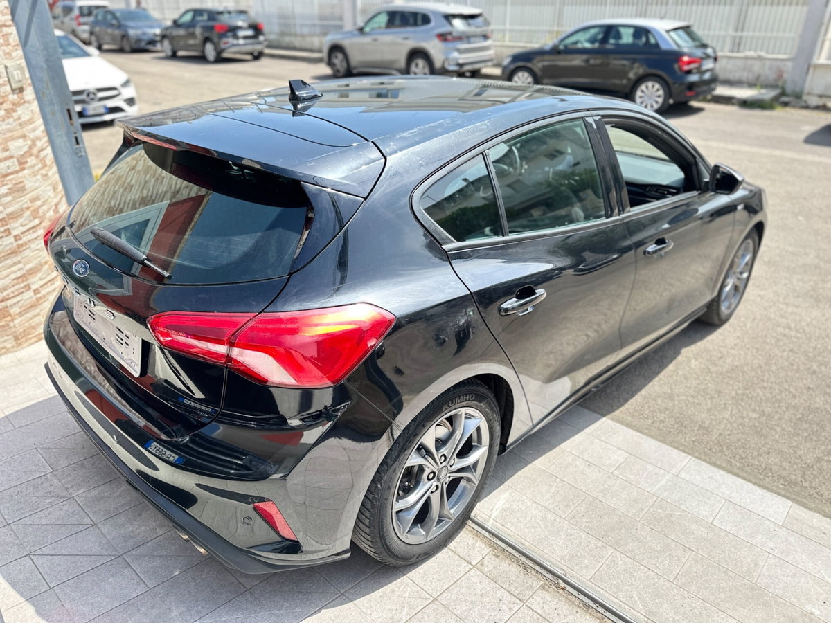 Ford Focus 1.5 EcoBlue 120 CV automatico 5p. ST-Line X (3)