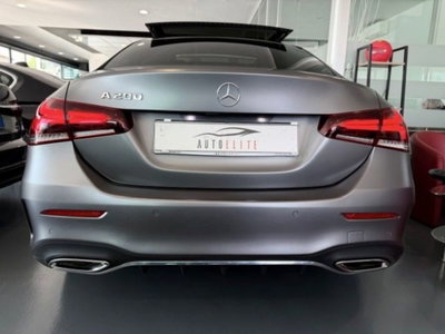 Mercedes-Benz Classe A Sedan 200 Automatic 4p. Premium (4)