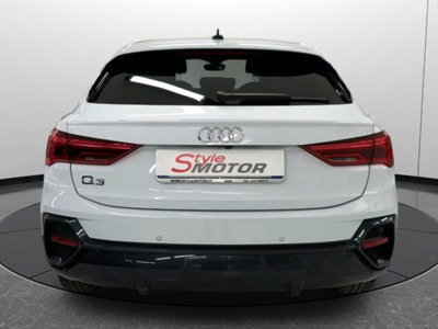 Audi Q3 Sportback 35 TDI quattro S tronic Business Plus (18)