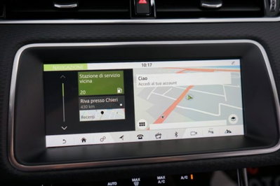 Land Rover Range Rover Evoque 2.0D I4 150CV AWD Business Edition (6)