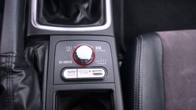 Subaru Impreza 2.5 WRX STi (12)
