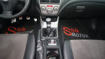 Subaru Impreza 2.5 WRX STi (8)