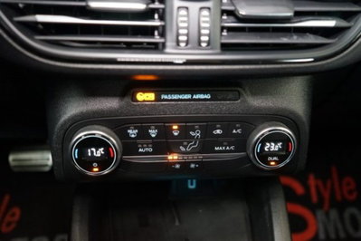 Ford Focus 1.5 EcoBlue 120 CV automatico 5p. ST-Line Co-Pilot (14)