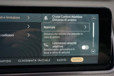 Land Rover Range Rover Velar 2.0D I4 204 CV R-Dynamic SE (11)