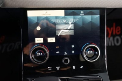 Land Rover Range Rover Velar 2.0D I4 204 CV R-Dynamic SE (12)