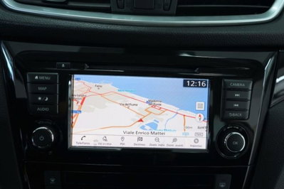 Nissan Qashqai 1.3 DIG-T 140 CV Business (10)