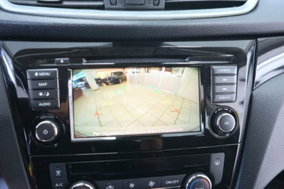 Nissan Qashqai 1.3 DIG-T 140 CV Business (8)