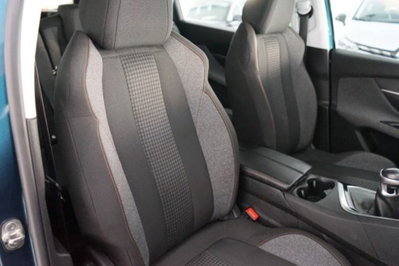 Peugeot 5008 BlueHDi 130 S&S Business (9)