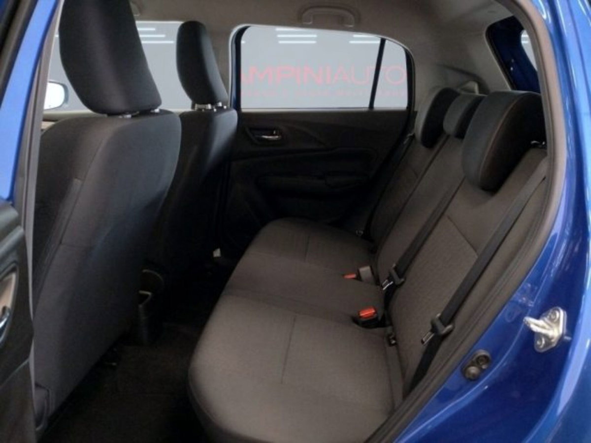 Suzuki Swift 1.2h Top 2wd (16)