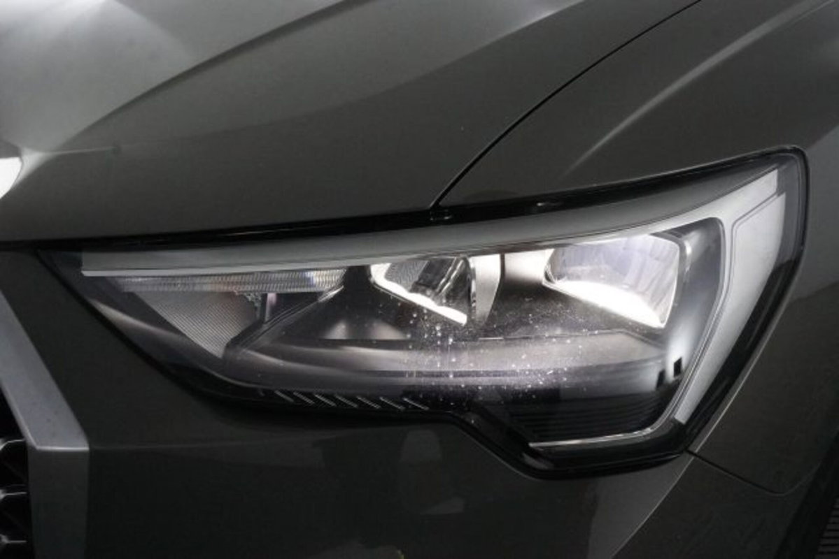 Audi Q3 Sportback 35 TDI quattro S tronic S line edition (9)