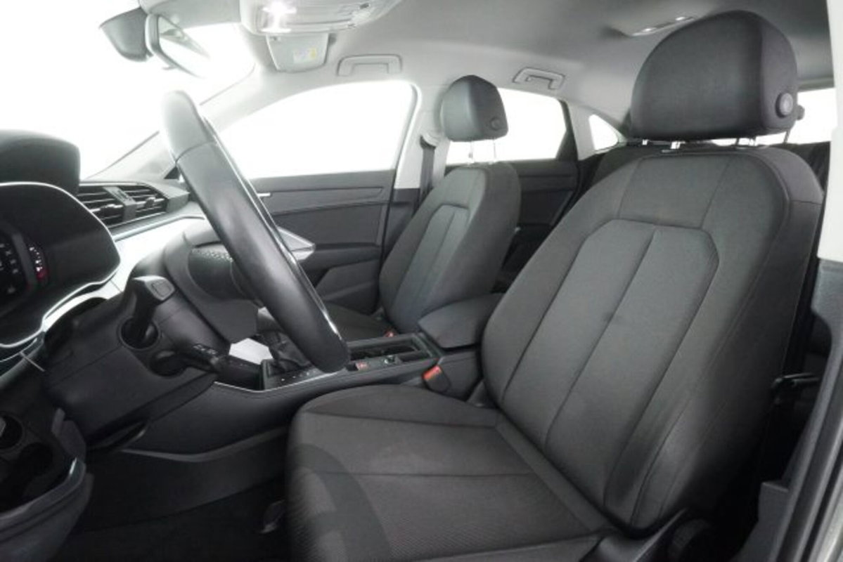 Audi Q3 Sportback 35 TDI quattro S tronic S line edition (2)