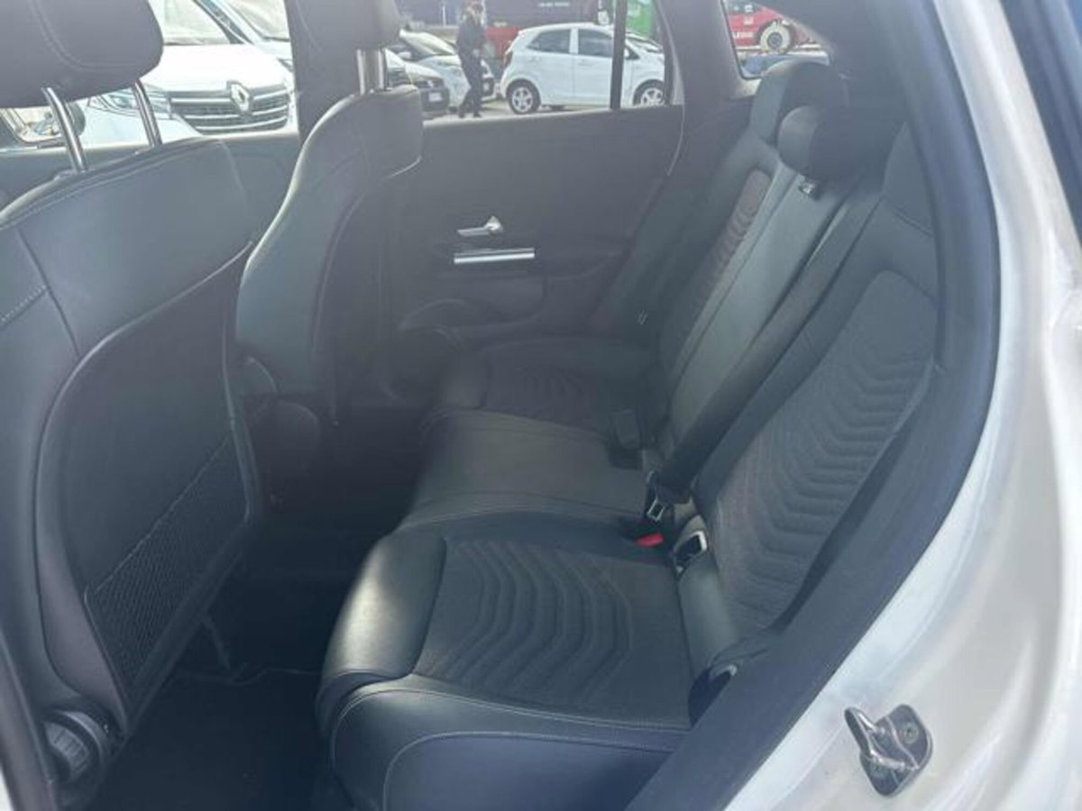 Mercedes-Benz GLA SUV 200 d Progressive Advanced Plus 4matic auto (10)