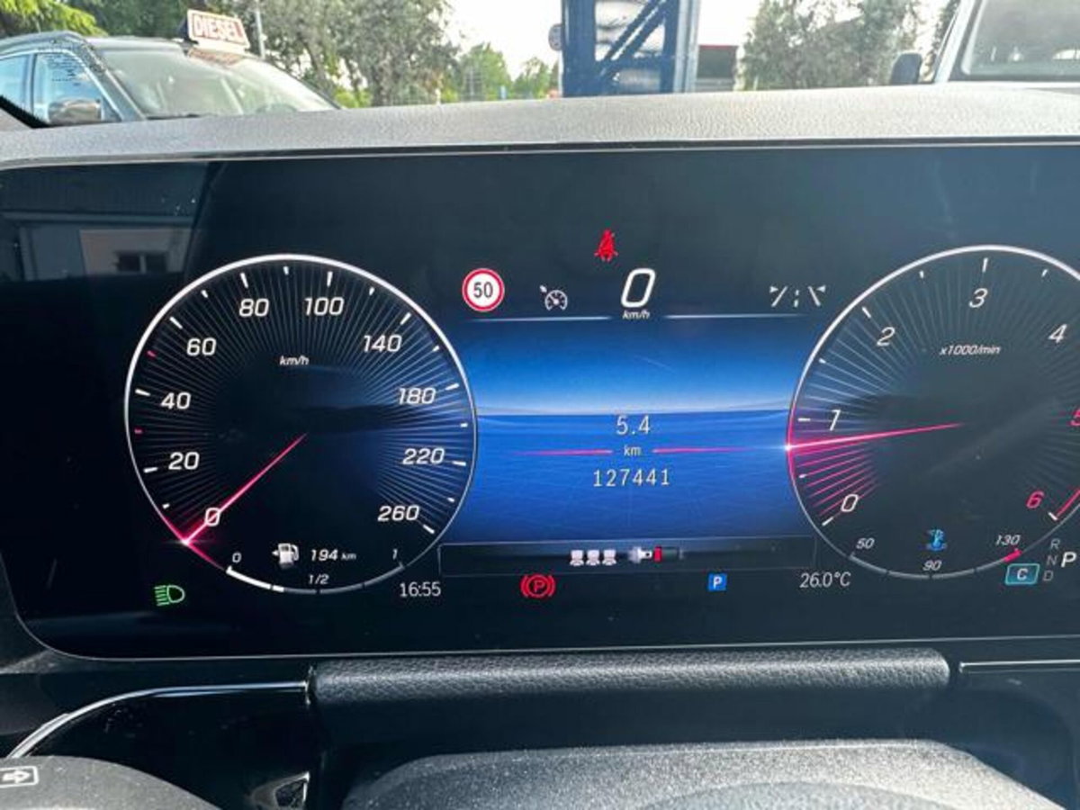 Mercedes-Benz GLA SUV 200 d Progressive Advanced Plus 4matic auto (18)