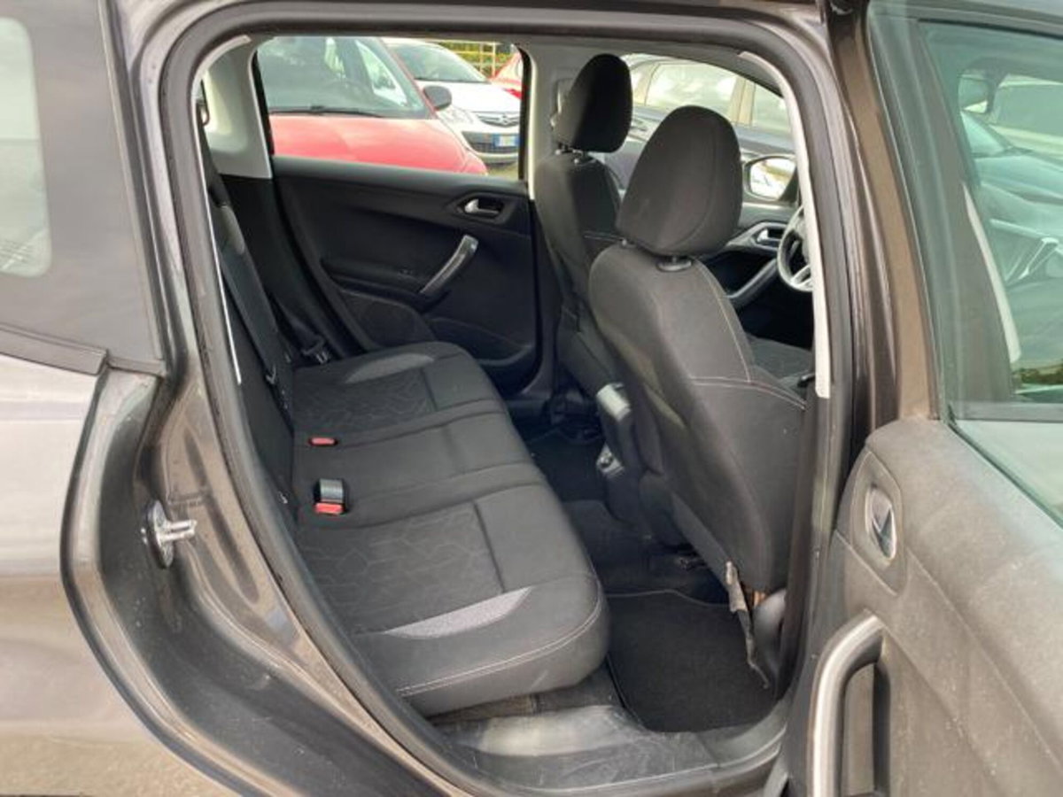 Peugeot 2008 75 Active (9)