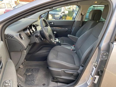 Peugeot 5008 BlueHDi 150 S&S Allure (5)