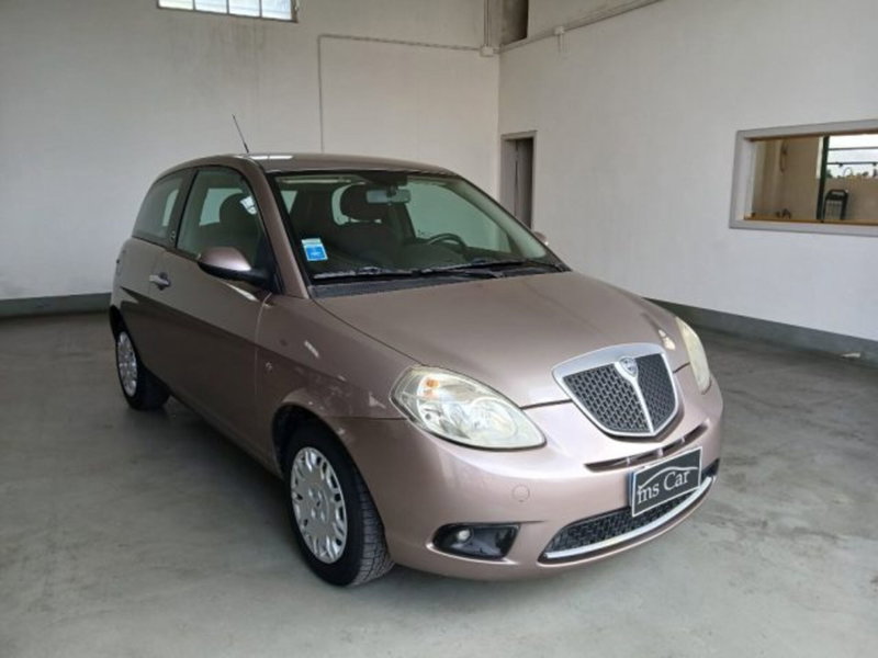 Lancia Ypsilon 1.4 Argento Ecochic GPL