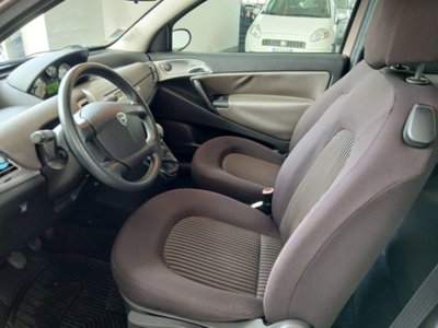Lancia Ypsilon 1.4 Argento Ecochic GPL (9)