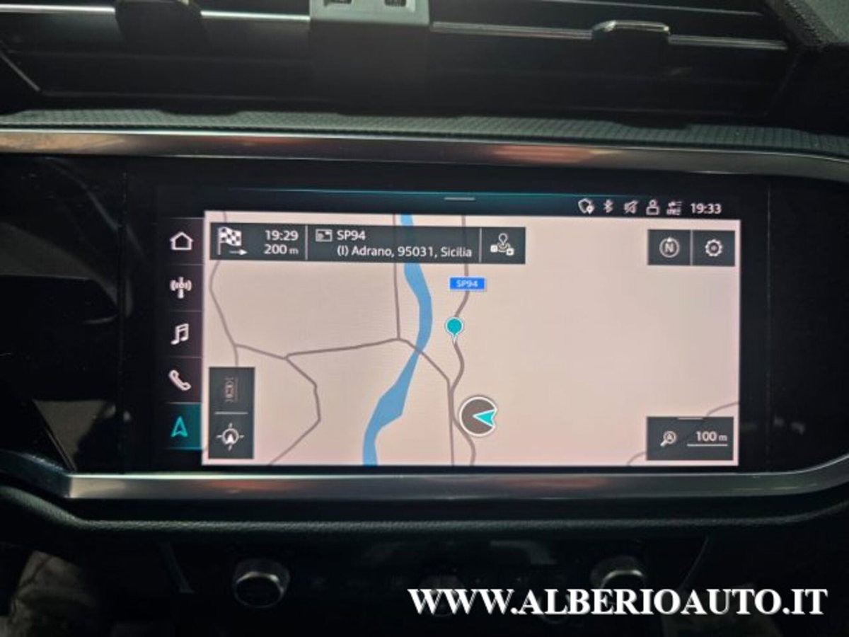 Audi Q3 35 TDI quattro S tronic Business (11)