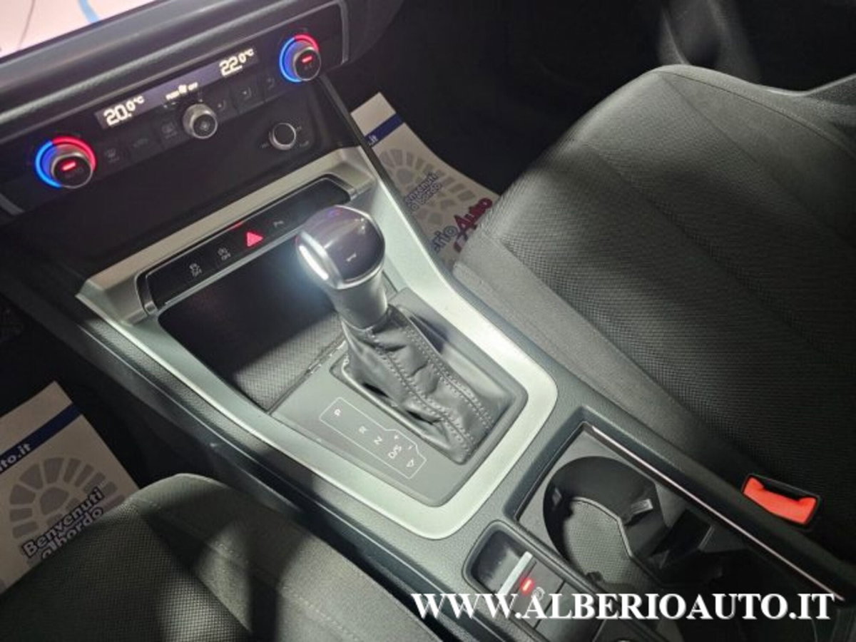 Audi Q3 35 TDI quattro S tronic Business (13)