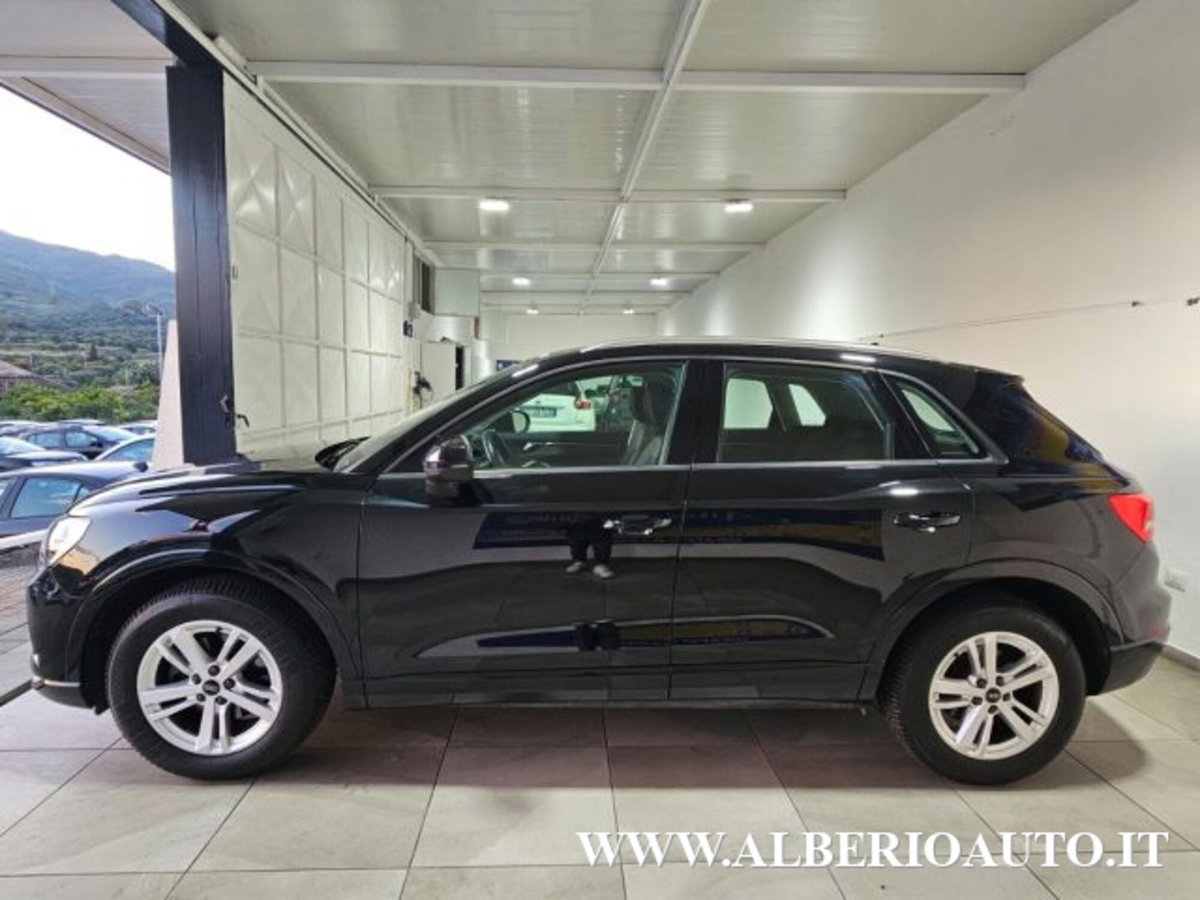 Audi Q3 35 TDI quattro S tronic Business (5)