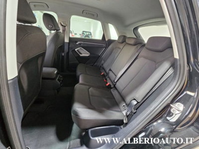 Audi Q3 35 TDI quattro S tronic Business (8)