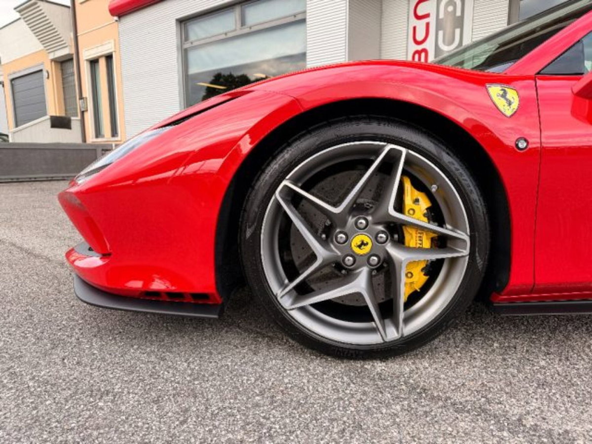 Ferrari F8 Spider F8 Spider (3)