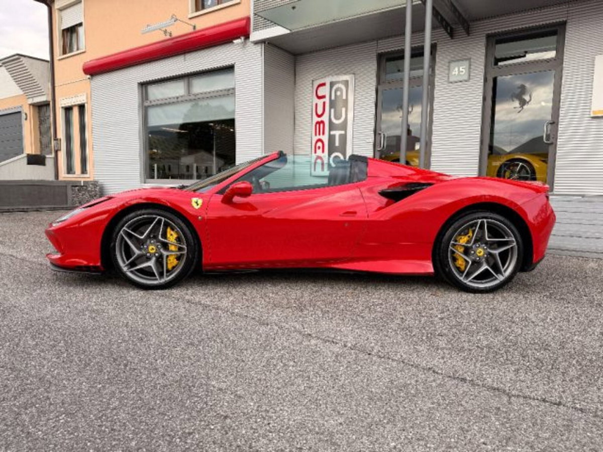 Ferrari F8 Spider F8 Spider (6)