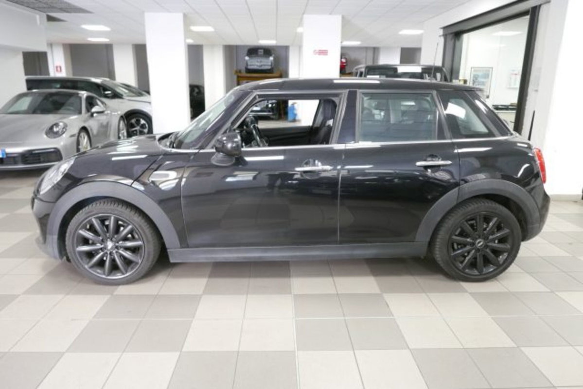 MINI Mini 1.5 Cooper D Boost 5 porte (3)