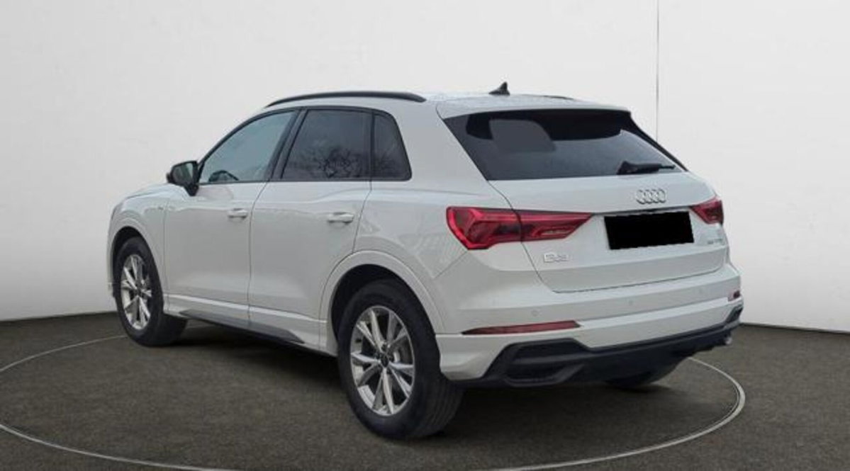 Audi Q3 35 1.5 tfsi S line edition (4)