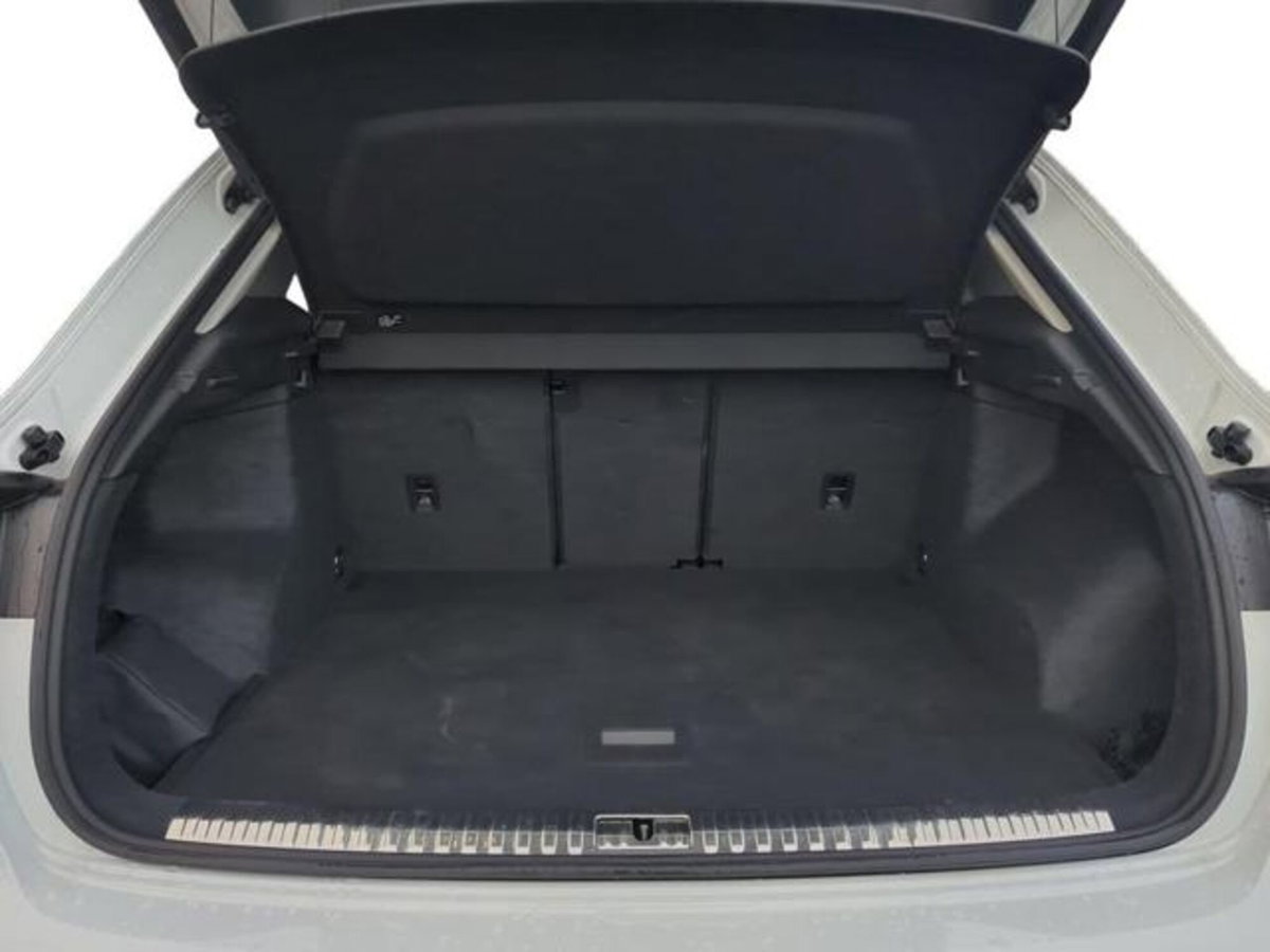Audi Q3 35 1.5 tfsi S line edition (6)