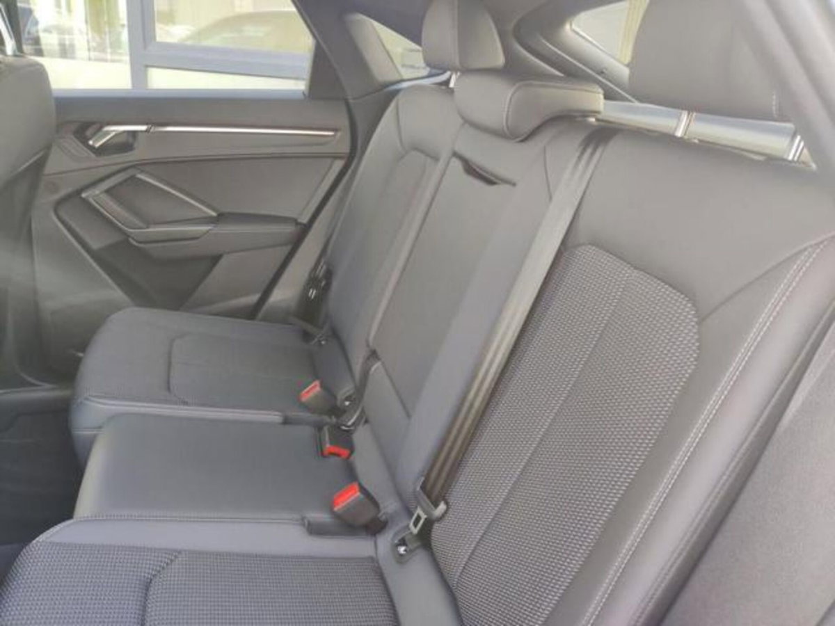 Audi Q3 Sportback 35 TFSI S line edition (9)