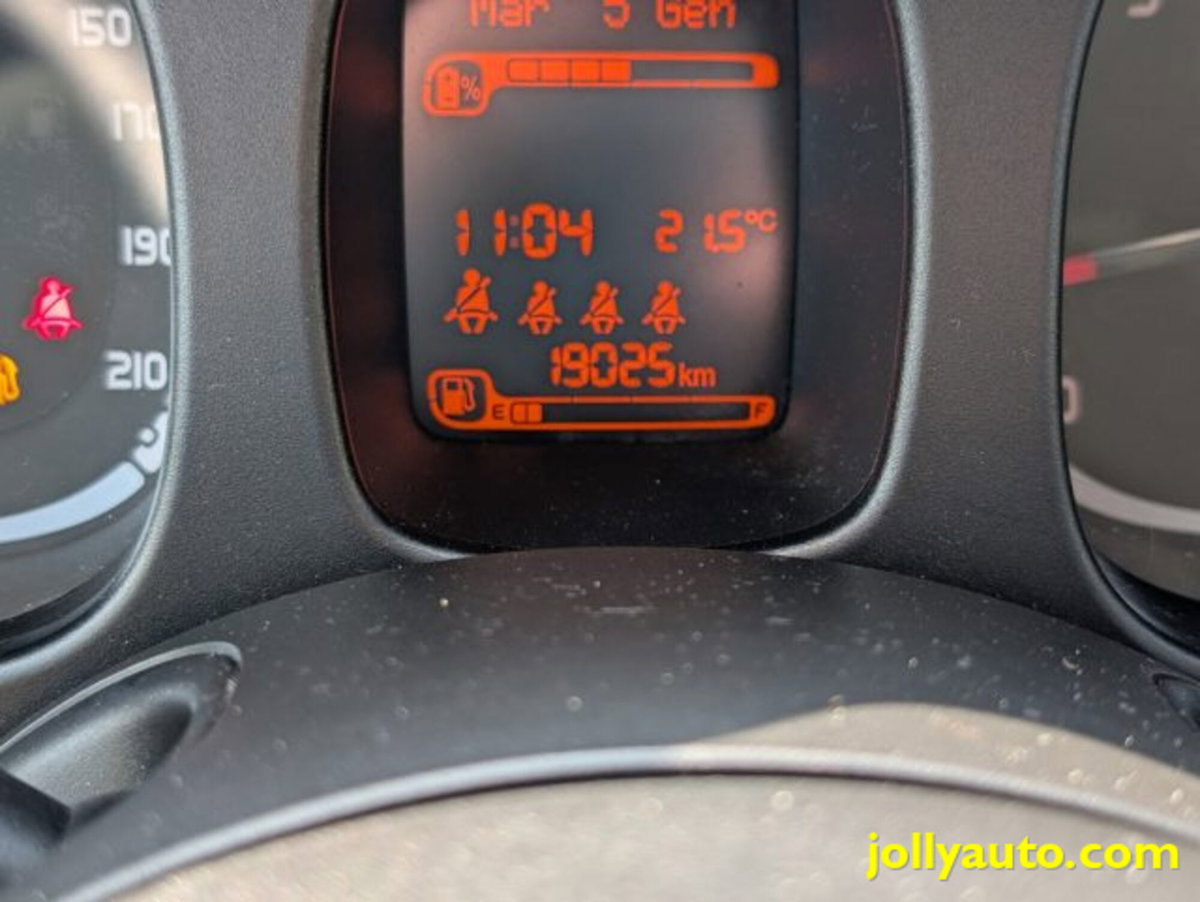 Fiat Panda 1.0 firefly hybrid s&s 70cv 5p.ti (12)
